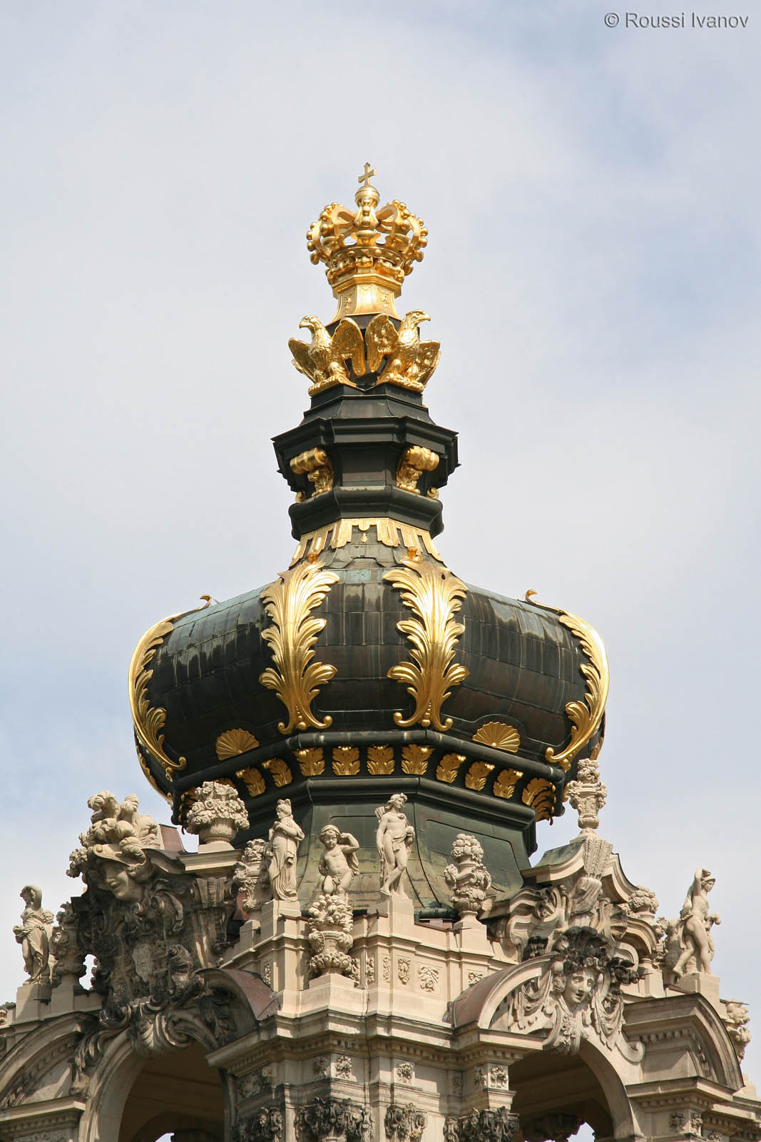 Zwinger Crown